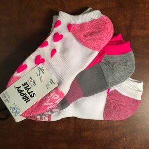 3 pairs of happy style socks, hearts Valentine’s